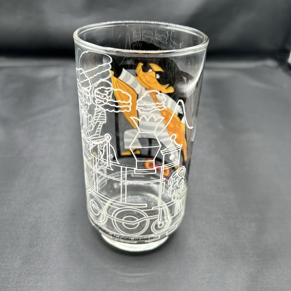1977 McDonalds MCDONALDLAND ACTION SERIES‎ GLASSES HAMBURGLAR Tumbler 5.75" Tall - Picture 3 of 9